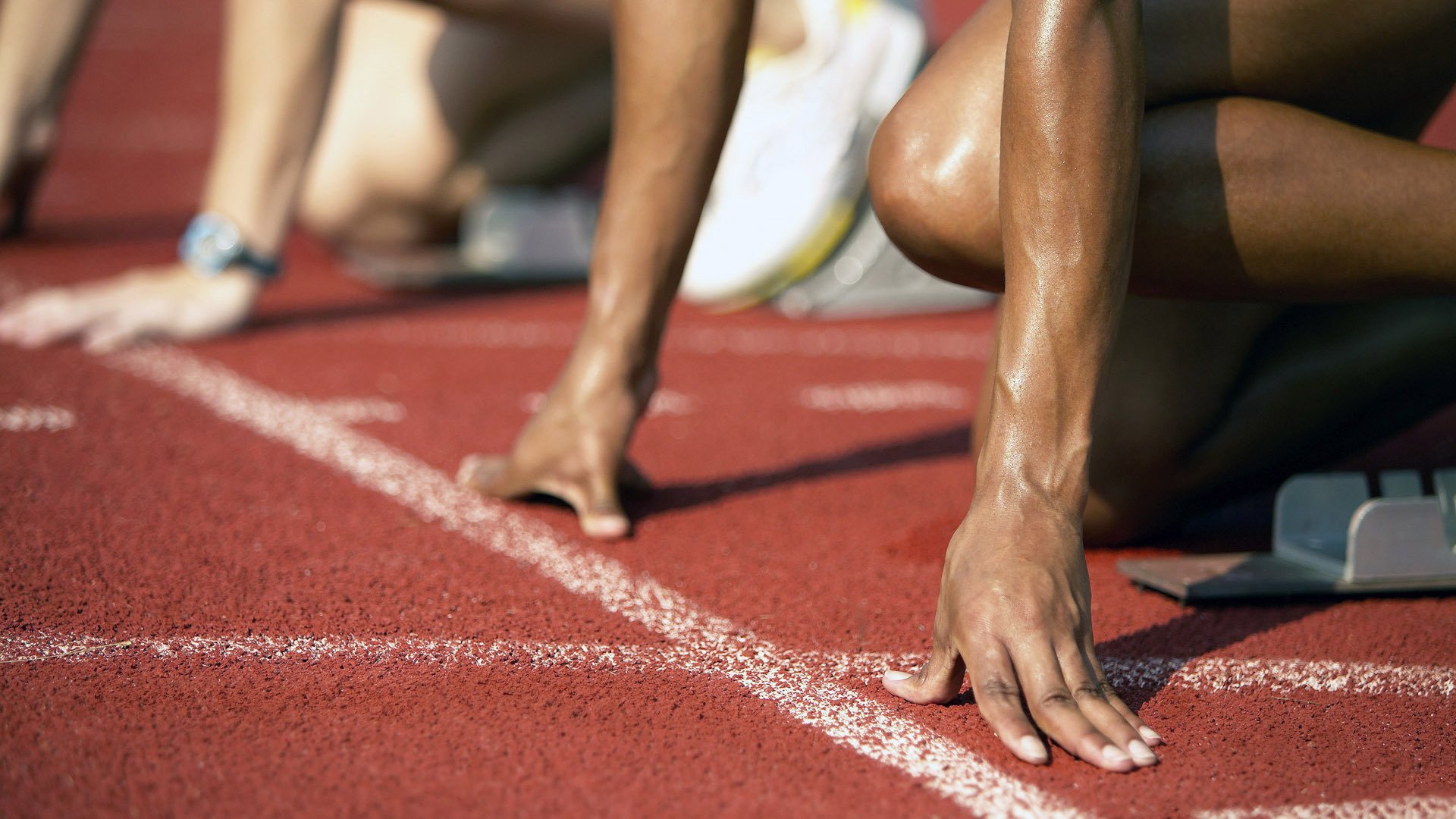 开云中国-夏季皮划艇比赛，极速穿梭水流，皮划艇挑战赛