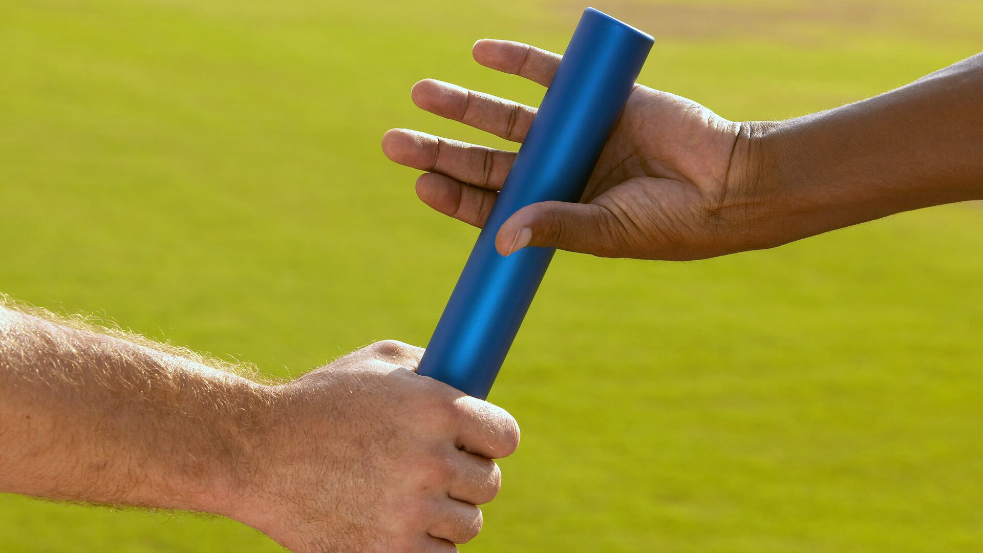 开云体育登陆入口-德甲决战，教练分享战术变化心得，德甲收官战